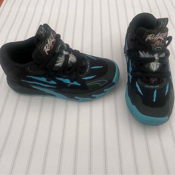 Puma Kids Black and Teal Sneakers - Picture 2 of 3